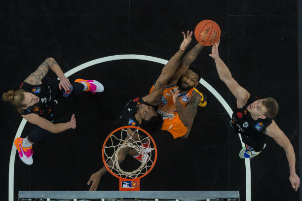 联赛异常激 联赛异常激